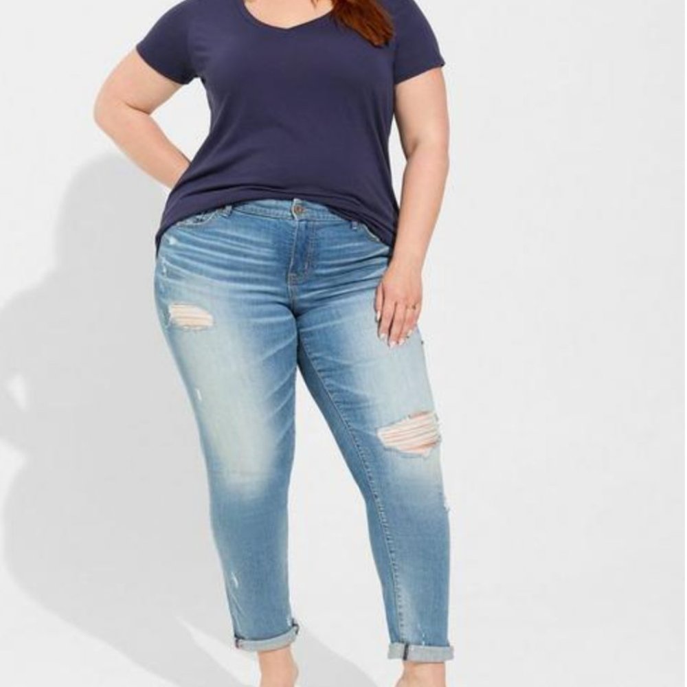 Torrid Boyfriend Straight Vintage Stretch Size 22 Short